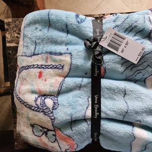 Vera Bradley Plush Throw. 80"x50"